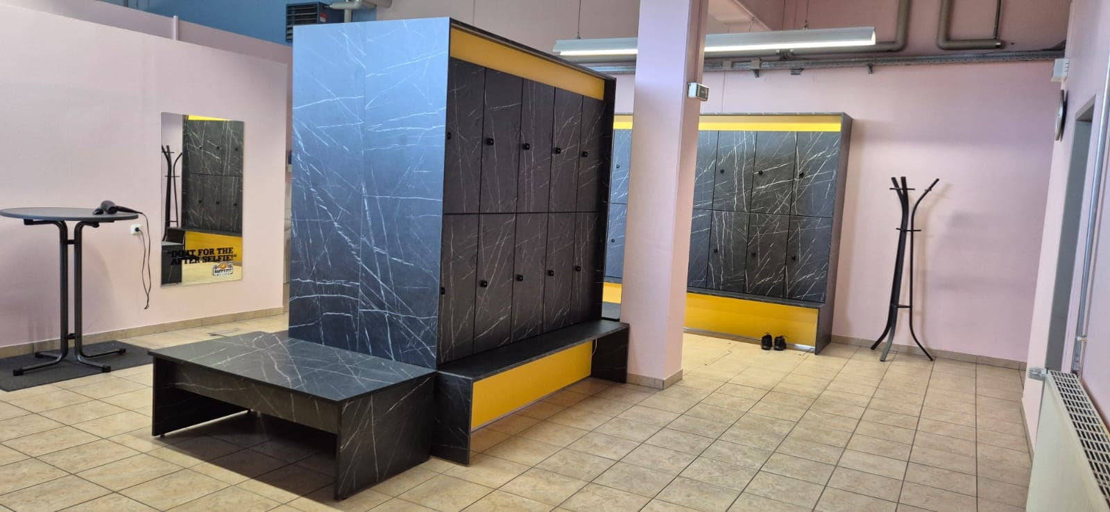 HappyFit Braunau Damenumkleide