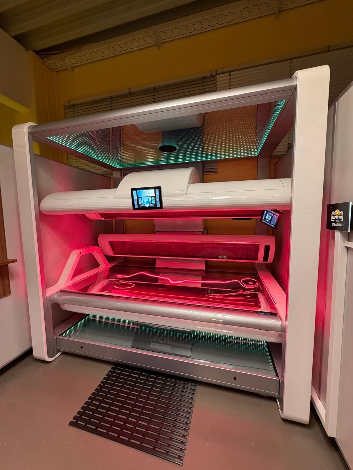 HappyFit Vöcklabruck LED SOLARIUM