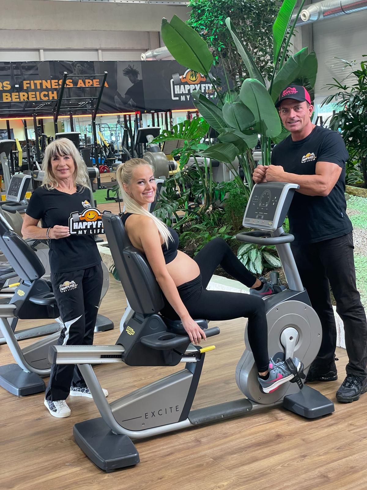 Über Uns HappyFit Sven & Claudia & Amanda